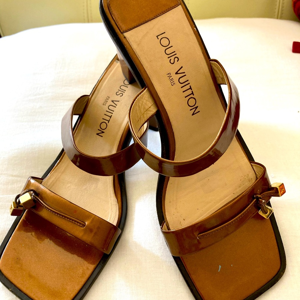 LOUIS VUITTON SZ 39 1/2 strappy sandals bronze brown